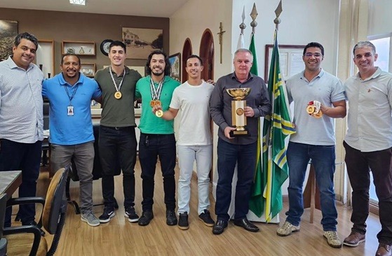 Prefeitura de Caucaia promove encontro entre atletas no primeiro Camping de  Handebol